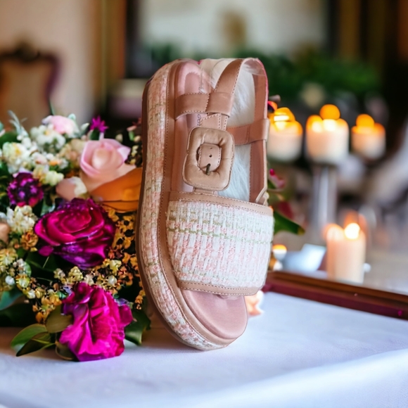 NWOB Kelsi Dagger Tweed Platform Brooklyn Sandals - Picture 2 of 4